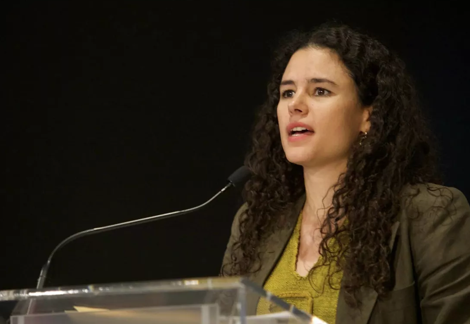 Proponen multas a Radio y TV; evalúan extenderlas a la prensa escrita.